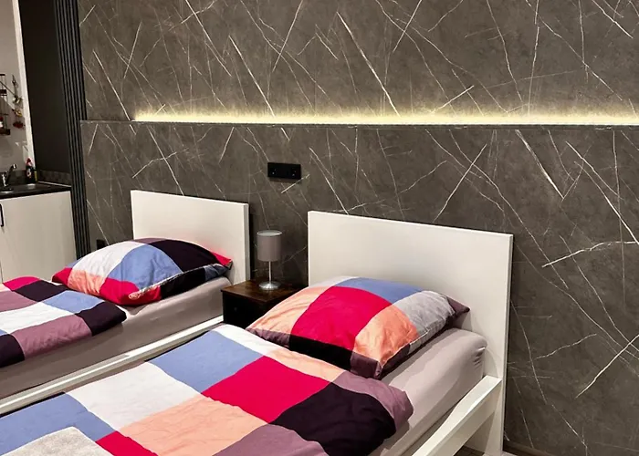 Cologne, Airport, Apartment *