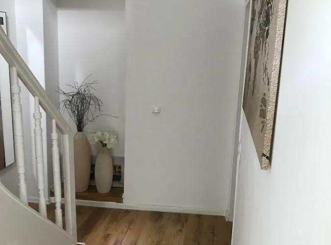 Cologne, Airport, アパート ケルン