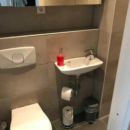 Appartement Cologne, Airport, Keulen