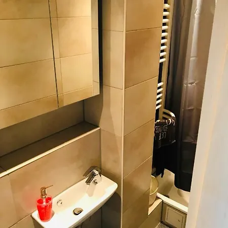 Cologne, Airport, Apartment *