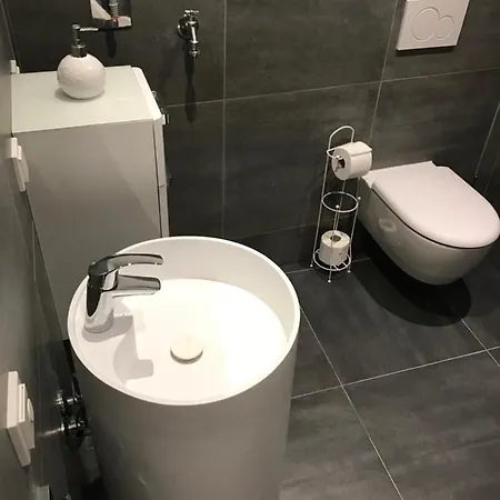 Cologne, Airport, Apartment *